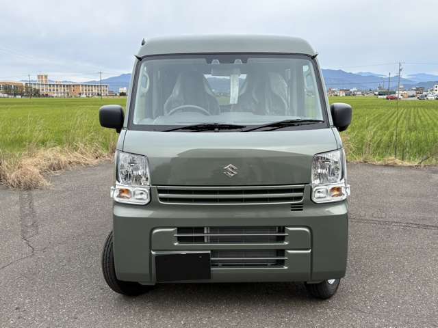 自社整備工場を完備しておりますので、整備・車検・修理などアフターサービスもお任せ下さい。お客様が充実したカーライフをおくれるよう全力でサポートいたします。