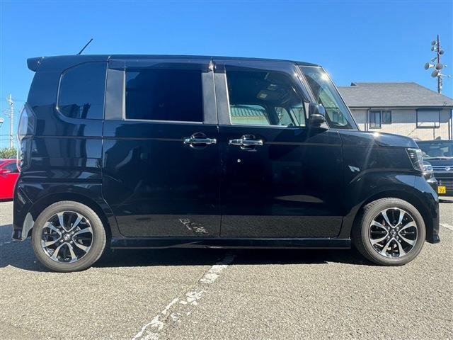 安心、安全なお車にお乗りいただくために、お得なメンテナンスパックもご用意しております。購入から納車後まで軽ワールドにてお客様の愛車のトータルサポートをさせていただきます。