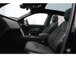 ナビシートでもゆったりドライブをお楽しみいただけます。