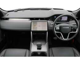 直線を基調としたシンプルなデザインのため、実用性やデザインセンスの良さが感じられる空間を演出します。