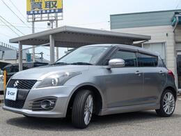 弊社は小人数で運営している為、現車を見にご来店頂ける場合は事前にご一報頂けますと幸いです。店舗から離れた場所で保管していて事前に準備が必要な車両もございので、可能であればご協力お願い申し上げます。