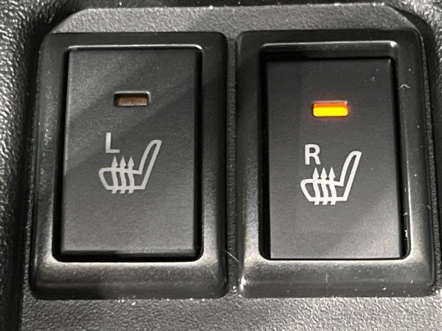 【シートヒーター】寒い日に重宝するシートヒーター！エアコンより早く温まってくれるので寒がりの人も安心ですね♪エアコンの温風は乾燥するから苦手、という方にもをおすすめです。