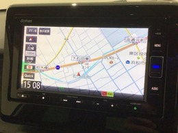 ギャザズナビ搭載です。知らない道も安心ですね！