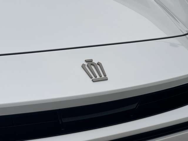 トヨタ　クラウンスポーツ　スポーツZ　HEV　パノラマルーフ　サンブラウン内装　ベンチレーション　シートヒーター　デジタルミラー　ディスプレイオーディオ　　純正21インチホイール　ブラインドスポットモニター