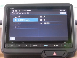 ホンダ純正ナビです。地デジ（1seg・12seg)や、Bluetoothオーディオ対応です。