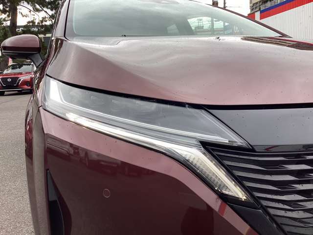 【LEDヘッドライト】LEDヘッドライトを装備しています