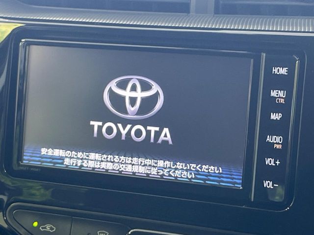 【純正ナビ】人気の純正ナビを装備。オーディオ機能も充実しており、Bluetooth接続すればお持ちのスマホやMP3プレイヤーの音楽を再生可能！毎日の運転がさらに楽しくなります！！