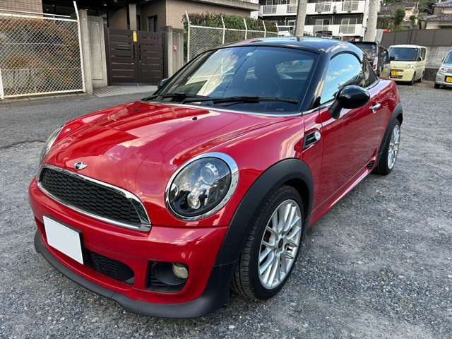 ジョンクーパーワークスエアロで更にカッコ良く見えます