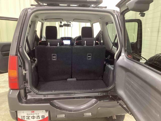 車内全体です（後方から）