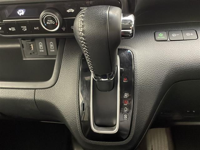 気になる車はお電話やメールで当店にお問い合わせください。なお、お電話での在庫の取り置きはできません。ご来場の際は、商談が重なる事が増えていますので事前に在庫有無をご確認くださいませ。