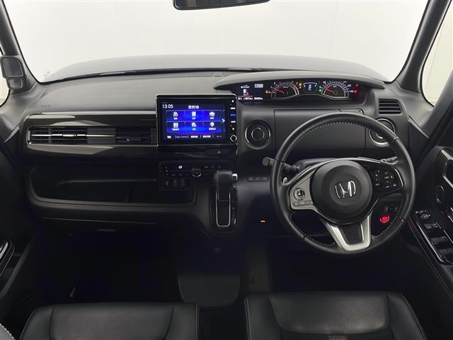 ガリバー宮崎港店は『JR宮崎駅』より約4km車で9分、ひむか神話街道『フェリー乗り場』交差点より南へ800m！販売経験豊富なスタッフがお客様のおクルマ選びをお手伝いいたしますのでご来店お待ちしております！