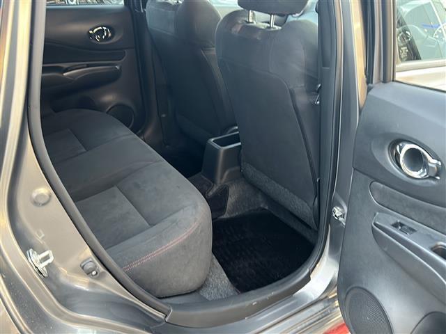 店舗にて現車の確認もいただけますので、お電話で在庫のご確認の上是非ご来店くださいませ。