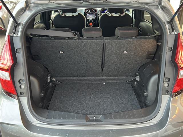 店舗にて現車の確認もいただけますので、お電話で在庫のご確認の上是非ご来店くださいませ。