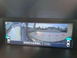 【フロント＆サイドカメラ】ドライバーから見にくい死角部分を映像で確認できる前方と左側面にカメラを装着。見通しがきかない場所や住宅密集地などを運転することが多い人におすすめの安心装備です。