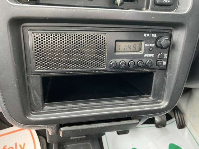 納車時は多項目を細部まで点検・整備します。資格を持ったプロのスタッフがお待ちしております。