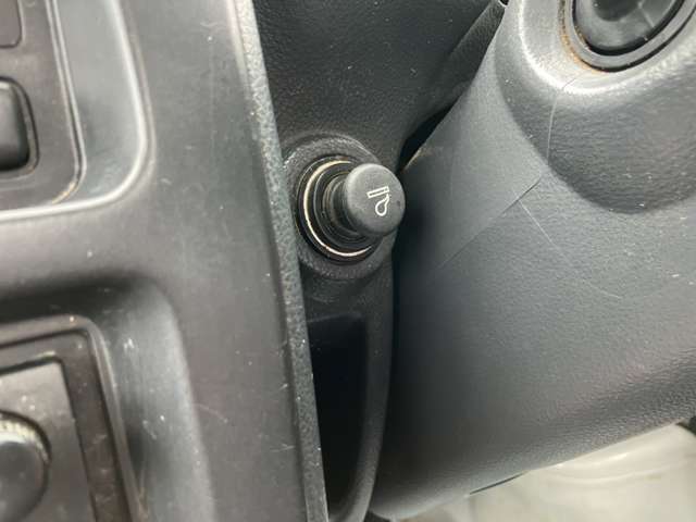 納車時は多項目を細部まで点検・整備します。資格を持ったプロのスタッフがお待ちしております。