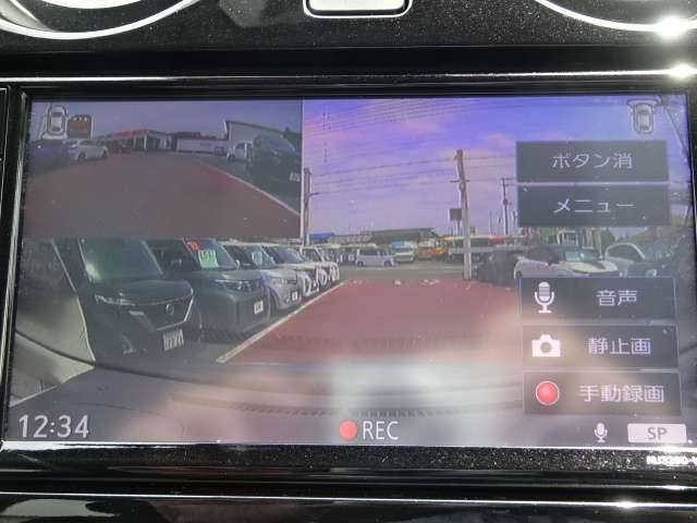 前後ドライブレコーダー装備、事故の走行記録だけでなく、ドライブの思い出を記録したりとカーライブを豊かにします。