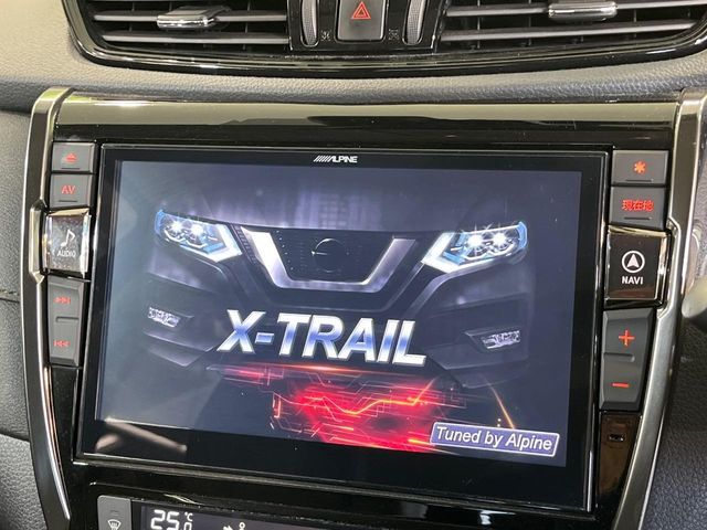 【BIG-X10インチナビ】人気の大画面BIG-Xナビを装備。専用設計で車内の雰囲気にマッチ！ナビ利用時のマップ表示は見やすく、テレビやDVDは臨場感がアップ！いつものドライブがグッと楽しくなります♪