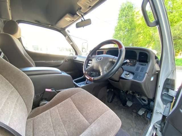 走行5万キロと浅く実走行車です！☆この時代にしてここまで綺麗に残せている車両は少ないと思います★毎日全国業者オークションや買取・下取りなど飛び回って良い個体の仕入れを行っています！厳選仕入れは強味です