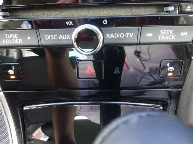 シ-トヒ-タ-装備！真冬でも座面はポカポカで暖かい機能です♪