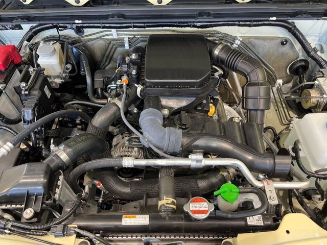 親切・丁寧な専門メカニックスタッフが応対！・車検・点検整備・事故等の修理などアフターサービスも安心。お車のカスタマイズもネクステージのサービススタッフまでご相談ください！