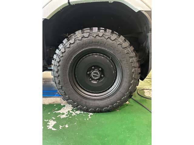 当店カスタムも得意としています！！愛車をかっこよく！またはカスタムを施した当店の一台を是非いかがですか？お問い合わせの際はお電話でカーセンサーを見た！とお問い合わせ下さい☆彡お待ちしております