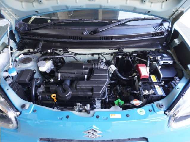 当店の販売車両はほとんどが自社での下取車とデモカー(展示　試乗車)から構成されており、安心してご購入できます。