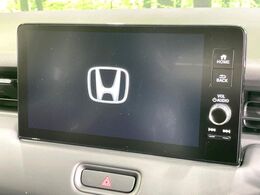 【9インチ　ホンダコネクトディスプレイ】視認性の高い大画面ディスプレイでナビの使用や、お持ちのスマートフォンと連携したbluetoothでの音楽再生が可能です♪