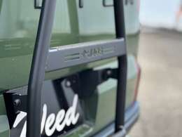 JAOS製のリアラダー付きでカッコいい。