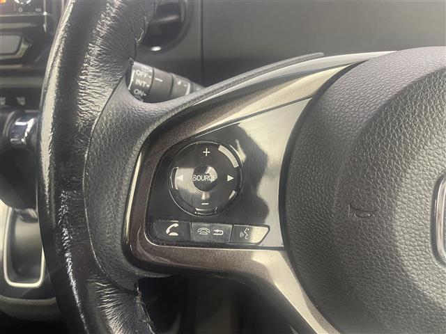 【運転席操作部】快適なドライブを楽しむための機能が装備されています！運転席から触れるので、使いやすいです！除菌プランいれていただくと、さらに清潔で安心していただけます！