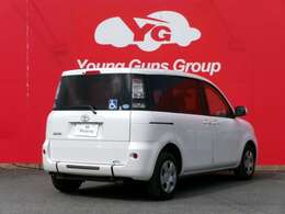 当店はトータルオートディーラーです！各種メーカーの新車、登録済み未使用車、中古車まで幅広くお取り扱いをさせていただけますので、お探しのお車など御座いましたらお申し付けくださいませ！