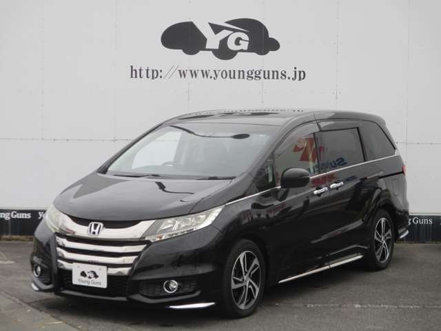 ★納車前の整備★自社認証修理工場を完備しておりますのでお任せください！一台一台コンディションの異なるお車の状態を把握し、当社の整備士による的確な整備を施します！