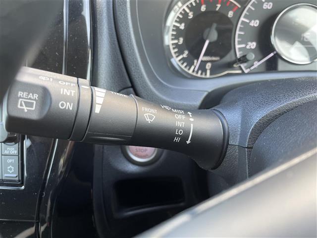 【運転席操作部】快適なドライブを楽しむための機能が装備されています！運転席から触れるので、使いやすいです！除菌プランいれていただくと、さらに清潔で安心していただけます！