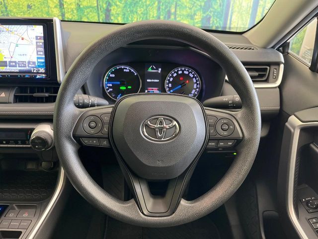 ステアリングも使用感が少なく、きれいな状態となっております♪