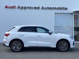 コンパクトなサイズながらシャープでアウディらしいデザインで好評があります。