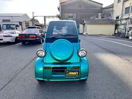 車体のサイズは長さ290cm・幅133cm・高さ170cm！小っちゃい！そして車重は680kg