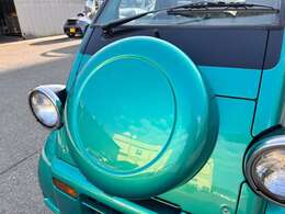 スペアタイヤカバーはハードタイプに交換しました！ソフトよりやっぱりハードがお手入れもラクチン！こちらも同色塗装済み(^^)/