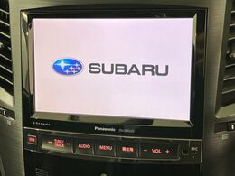 【純正8型ナビ】人気の純正ナビを装備。オーディオ機能も充実しており、Bluetooth接続すればお持ちのスマホやMP3プレイヤーの音楽を再生可能！毎日の運転がさらに楽しくなります！！