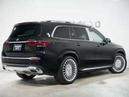 当社は全国に販売、納車実績がございます。納車後も当社加盟の輸入車組合ネットワークを使いアフターサービスをご提供できます。遠方のお客様も御遠慮無く御用命下さい