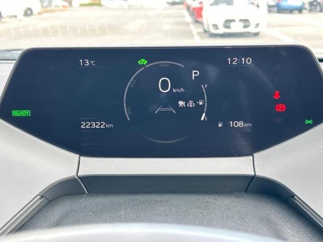 WECARSの展示場では実際に見て、触ってお車をお選びいただけます！知識の豊富な営業スタッフが様々なカーライフをご提案いたします！