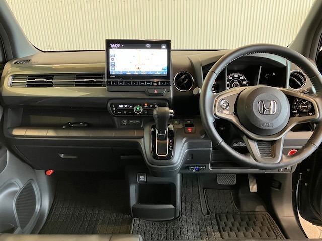 内装は一台一台丁寧にクリーニングしております☆綺麗な車両を見にいらしてください☆
