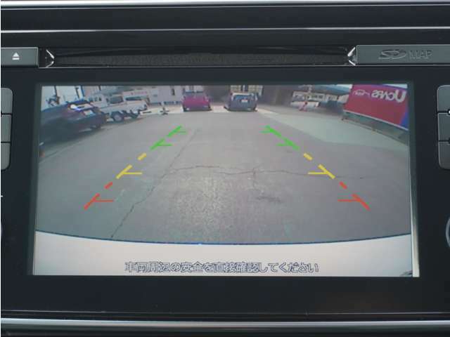 バックカメラで駐車時の死角も確認できます！