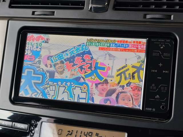 ★地デジフルセグTV、Bluetooth音楽、CD、DVD、HDDミュージック、バックカメラ、サイドカメラ、のご利用が可能です♪