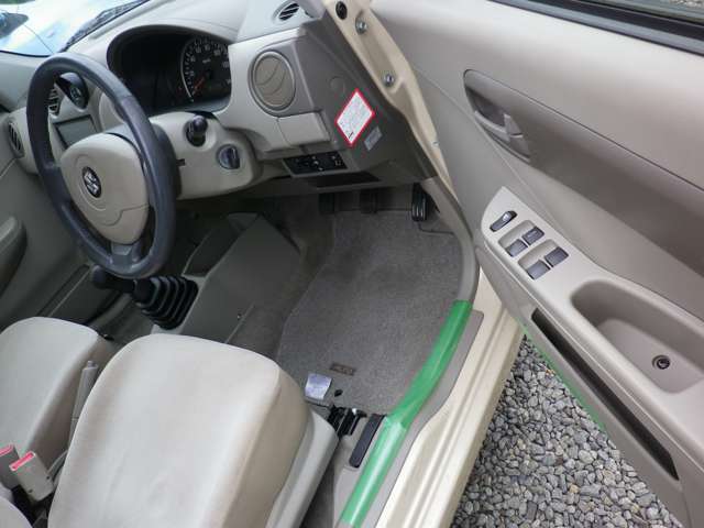 もちろんドア内張＆パワーウィンドウスイッチも洗浄