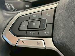 【クルーズコントロール】装備車両です。遠距離ドライブの高速道路などでは大活躍で疲労軽減に役立ちます。