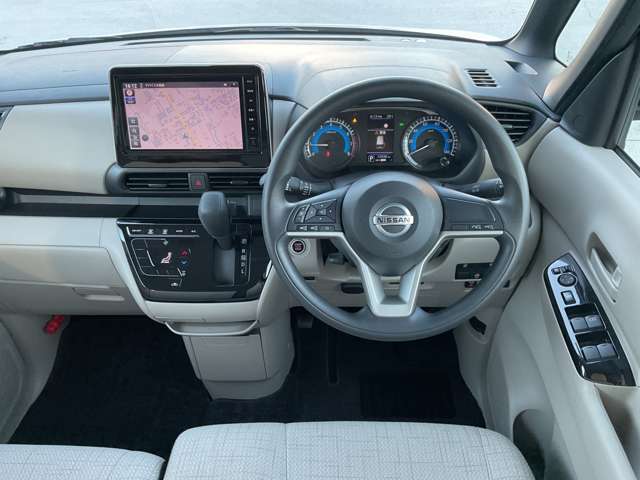 操作しやすいインパネ廻りです