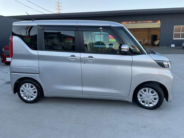 サイドビューです。