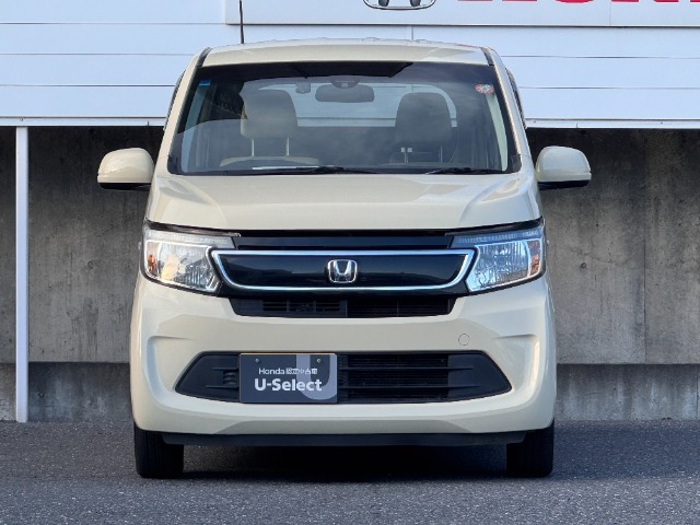 バッチリ決まったフロントからの画像です、一押しのこちらのお車を見に来ませんか。　　　営業時間10時～18時30分[定休日　毎週　火曜、水曜] お問い合わせTEL043-441-8333