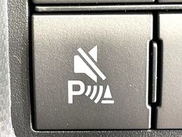 【クリアランスソナー】バンパーに付いたセンサーが障害物を検知！一定の距離に近づくとアラートで教えてくれます♪狭い駐車スペースや車庫入れ時も安心ですね☆