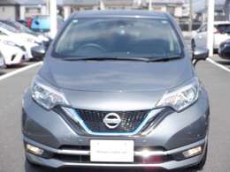 全国各地に登録納車配送可能です。なお全国の日産店にて整備、保証対応可能。